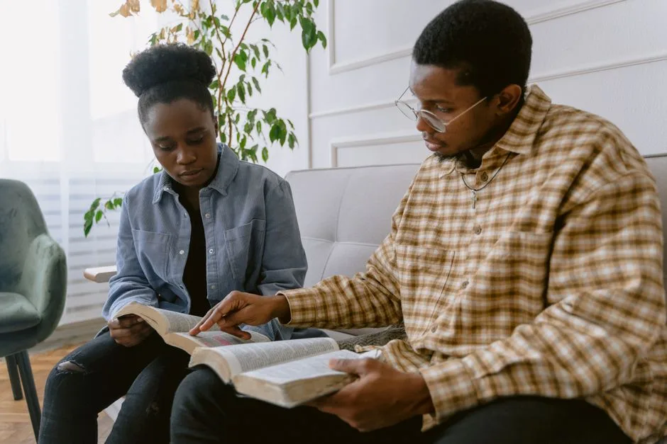 Daily Devotional for Couples: Free Online Devotional & Bible Reader
