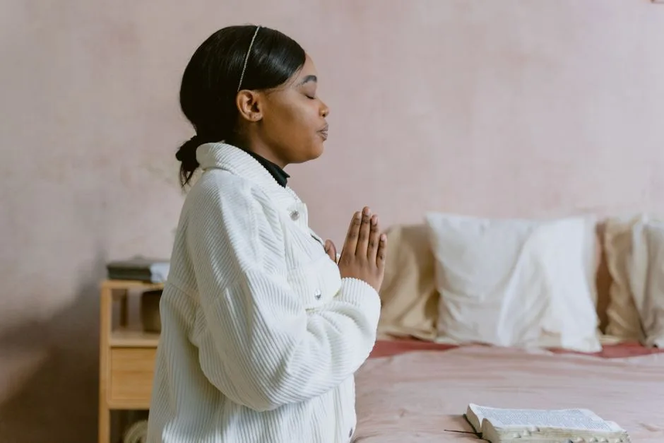 Philippians 4:6 Devotional: Overcoming Anxiety Through Prayer